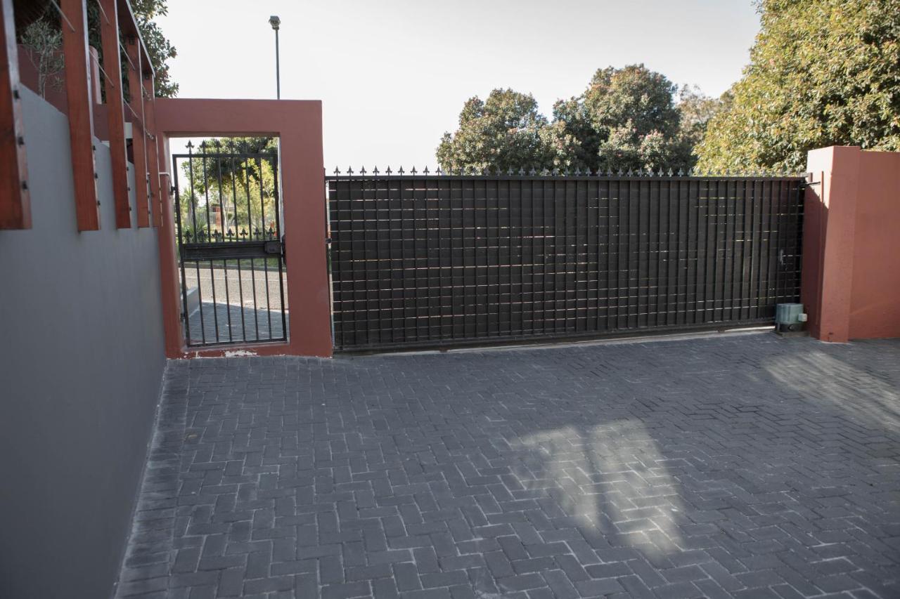 Peaceful 1-Bedroom Flatlet, 10 Min From The Beach Cape Town Ngoại thất bức ảnh